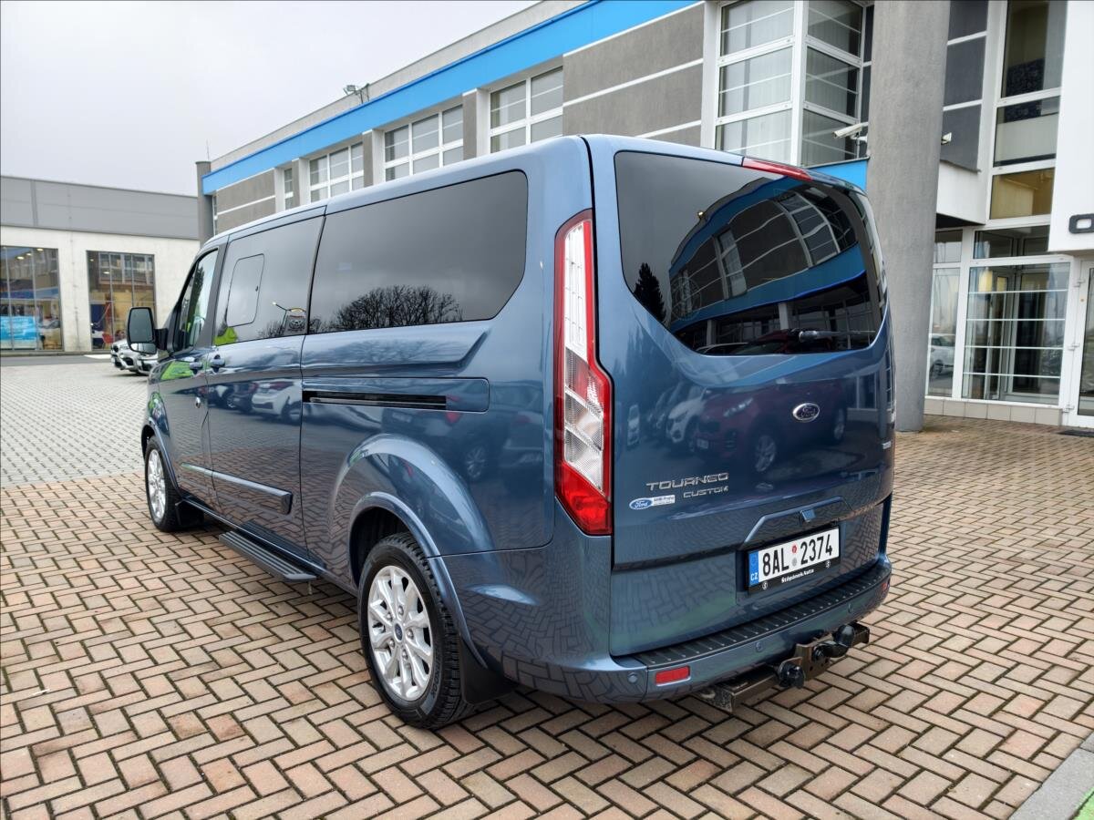 Ford Tourneo Custom MPV 2,0 l 136 kw