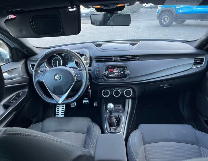 Alfa Romeo Giulietta 8