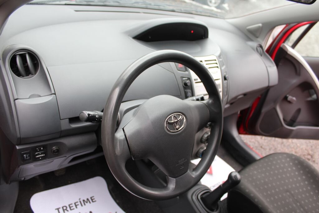 Toyota Yaris Hatchback 998,0 51 kw
