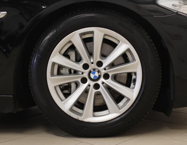 BMW Řada 5 Sedan / Limuzína 3,0 l 150 kw