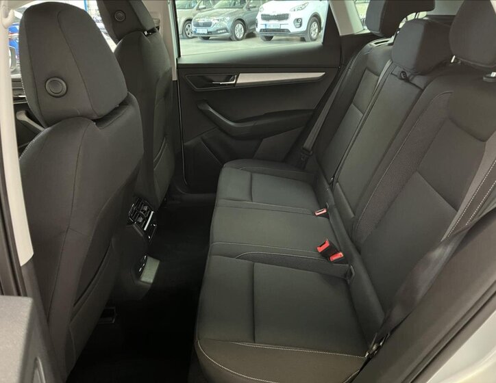 Škoda Karoq SUV / Terénní 1,5 l 110 kw