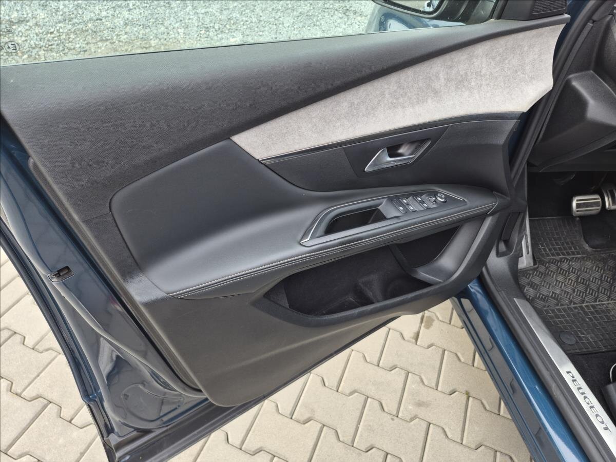 Peugeot 5008 MPV 1,6 l 133 kw