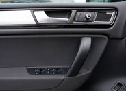 Volkswagen Touareg SUV / Terénní 3,0 l 176 kw