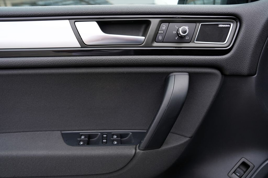 Volkswagen Touareg SUV / Terénní 3,0 l 176 kw