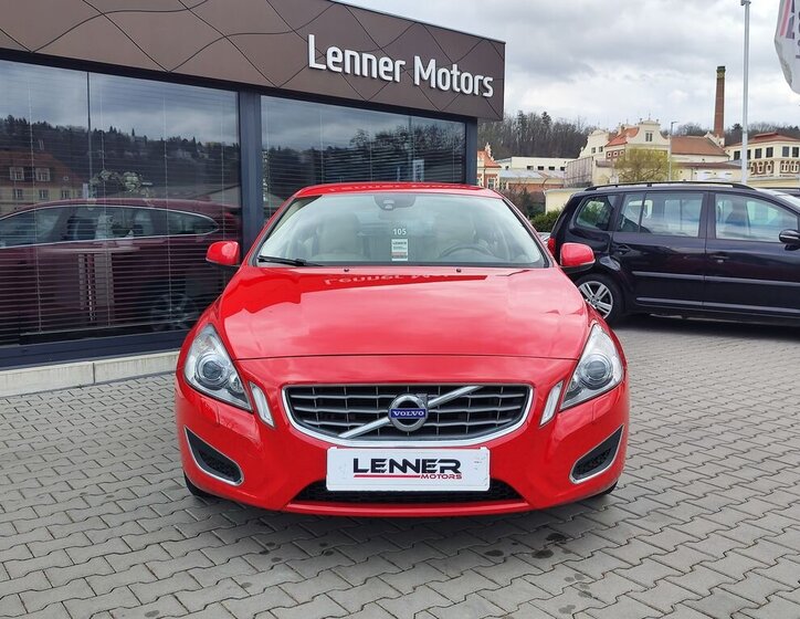 Volvo V60 Kombi 2,0 l 120 kw