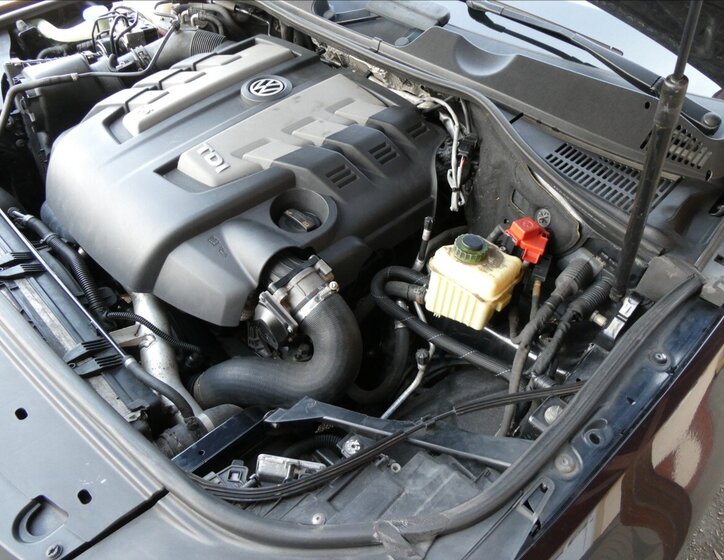 Volkswagen Touareg SUV / Terénní 3,0 l 180 kw