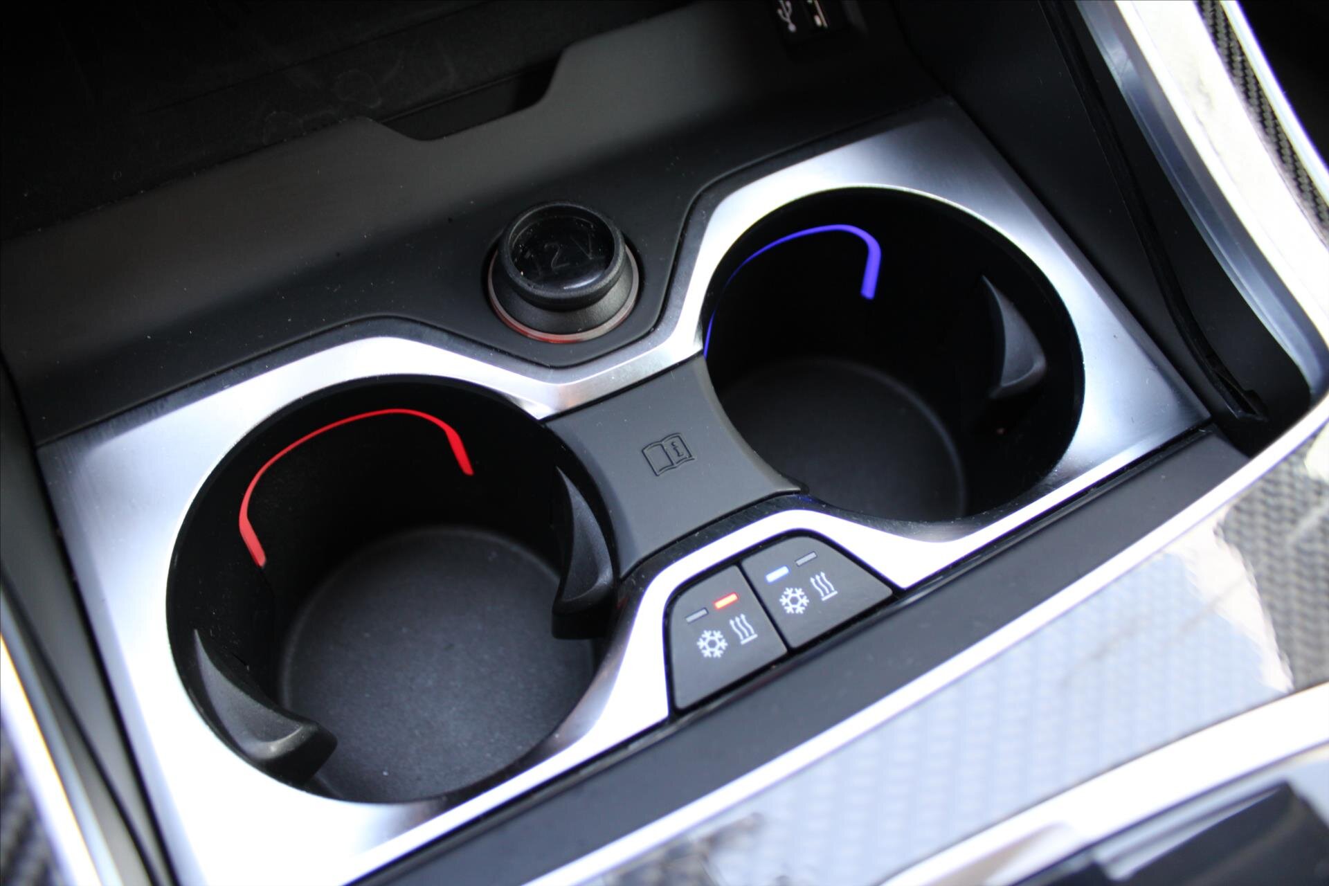 BMW X5 SUV / Terénní 4,4 l 390 kw