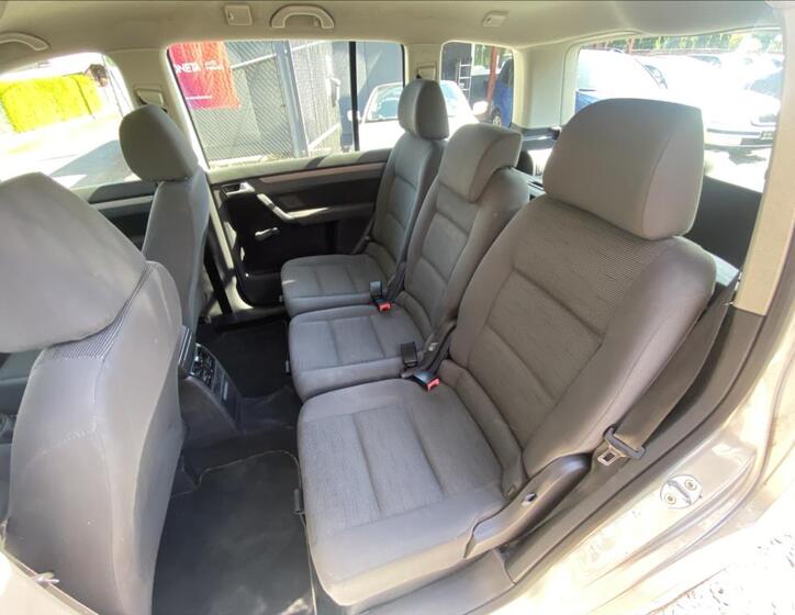 Volkswagen Touran 34