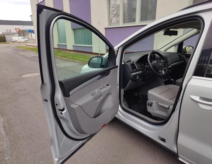 Volkswagen Sharan 8