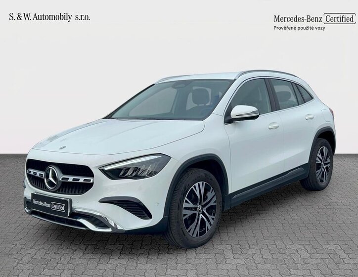Mercedes-Benz GLA 1