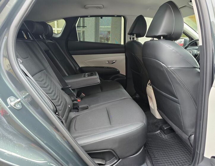 Hyundai Tucson SUV 1,6 l 176 kw