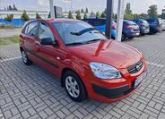 KIA Rio 8