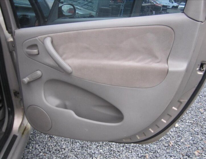 Citroën Xsara Picasso Kombi 1,6 l 80 kw