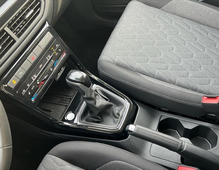 Volkswagen T-Cross 18