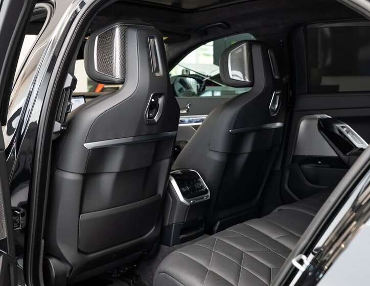 BMW Řada 7 Sedan / Limuzína 3,0 l 220 kw