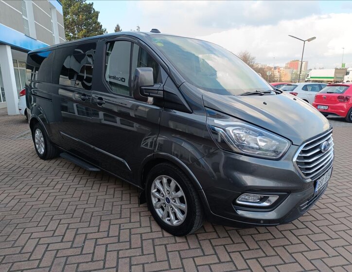 Ford Tourneo Custom MPV 2,0 l 125 kw