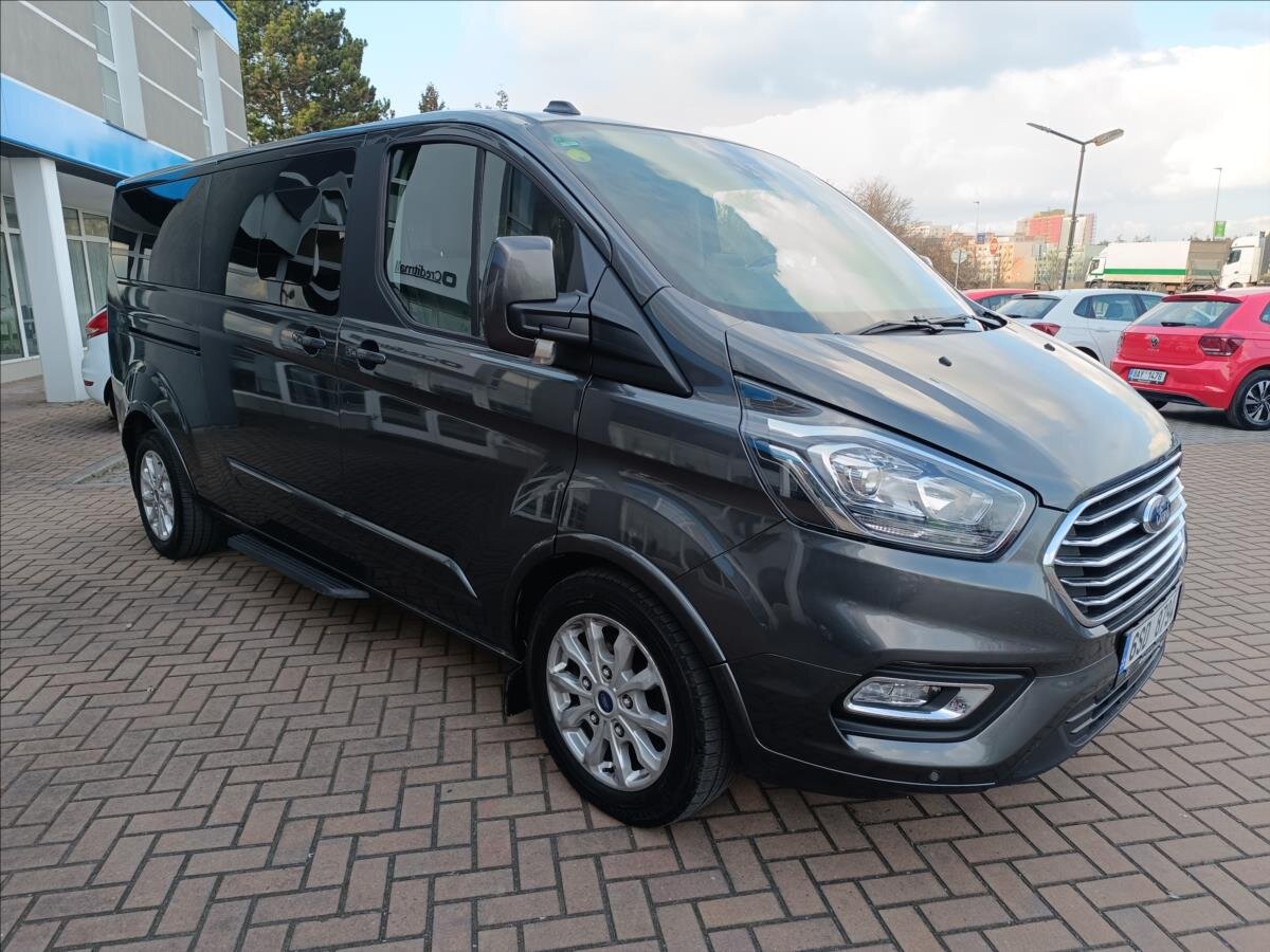 Ford Tourneo Custom MPV 2,0 l 125 kw
