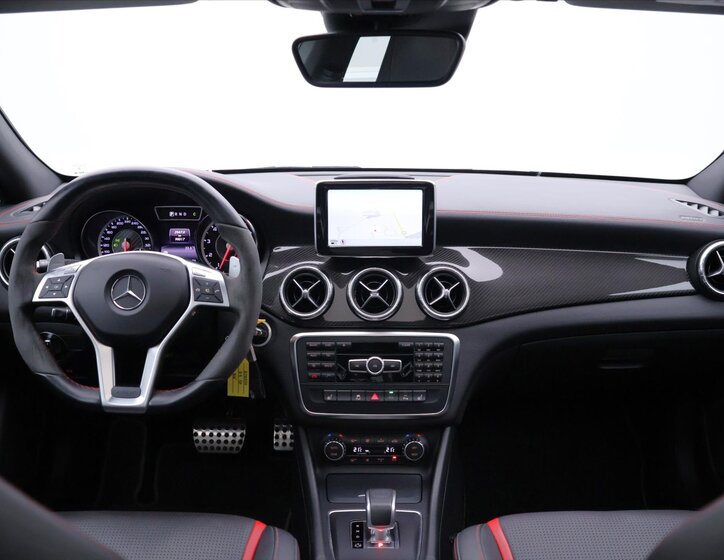 Mercedes-Benz CLA 37