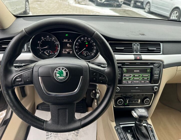 Škoda Superb Kombi 3,6 l 191 kw