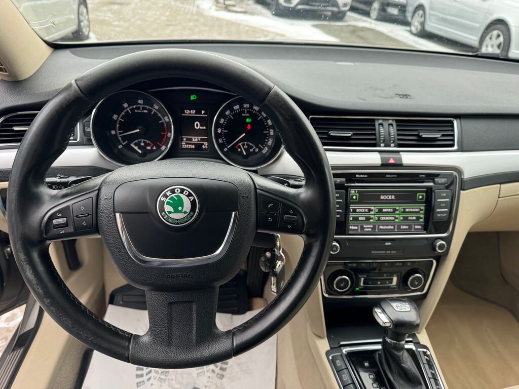 Škoda Superb Kombi 3,6 l 191 kw