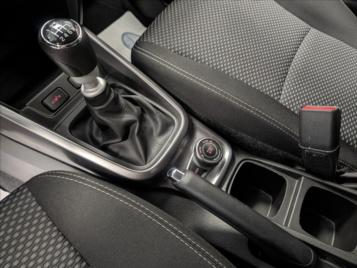 Suzuki Vitara SUV / Terénní 1,4 l 95 kw