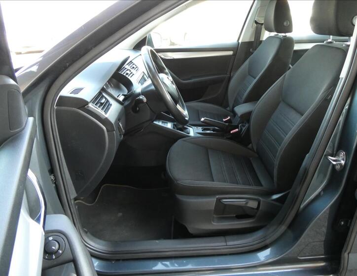 Škoda Octavia 15