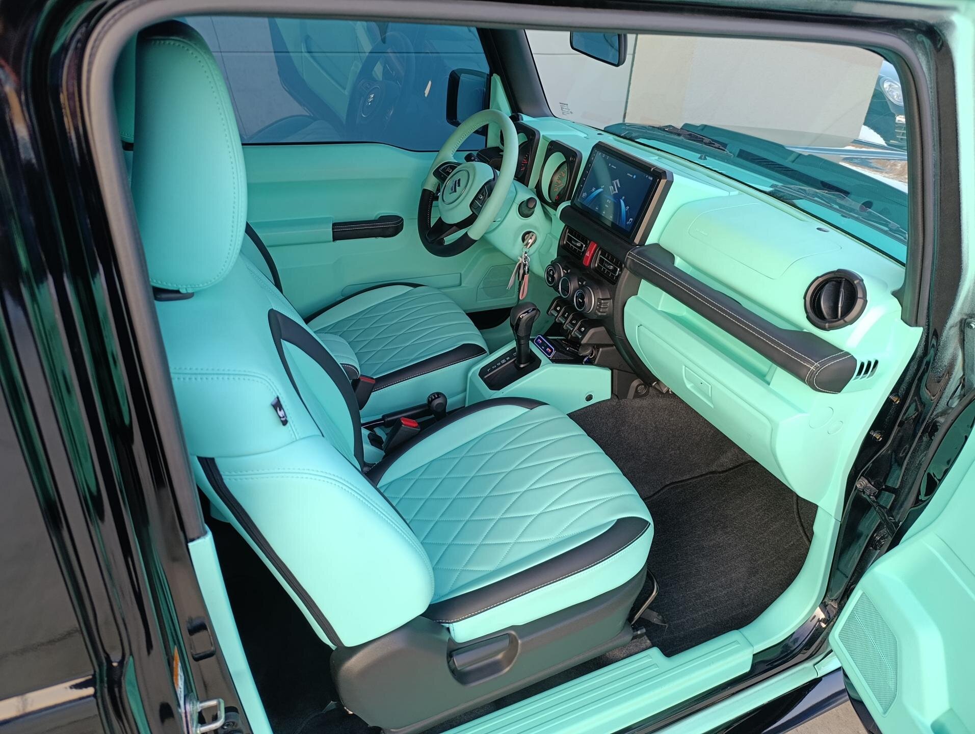 Suzuki Jimny SUV 1,5 l 75 kw