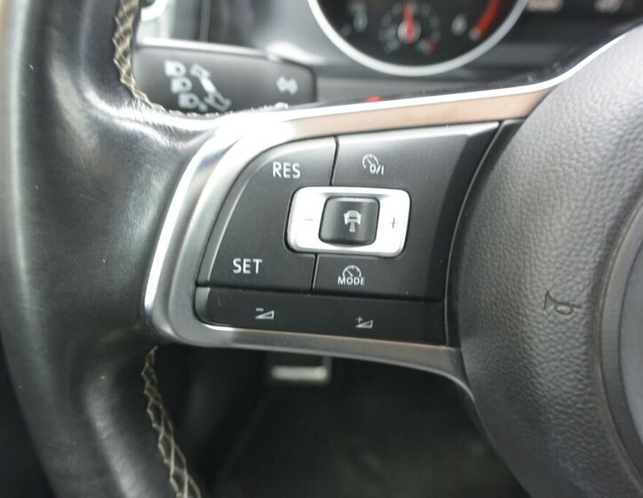 Volkswagen Golf Kombi 2,0 l 135 kw