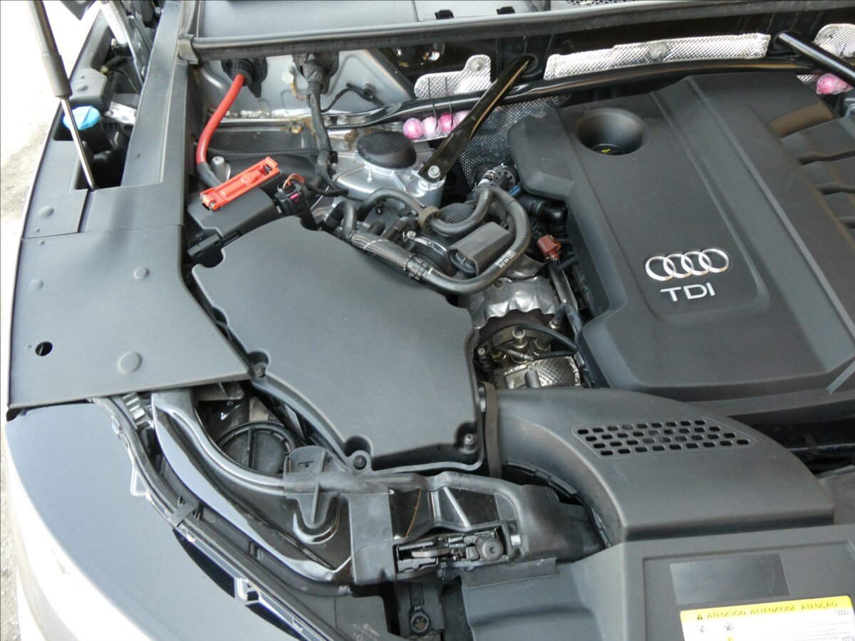 Audi Q5 SUV / Terénní 2,0 l 120 kw