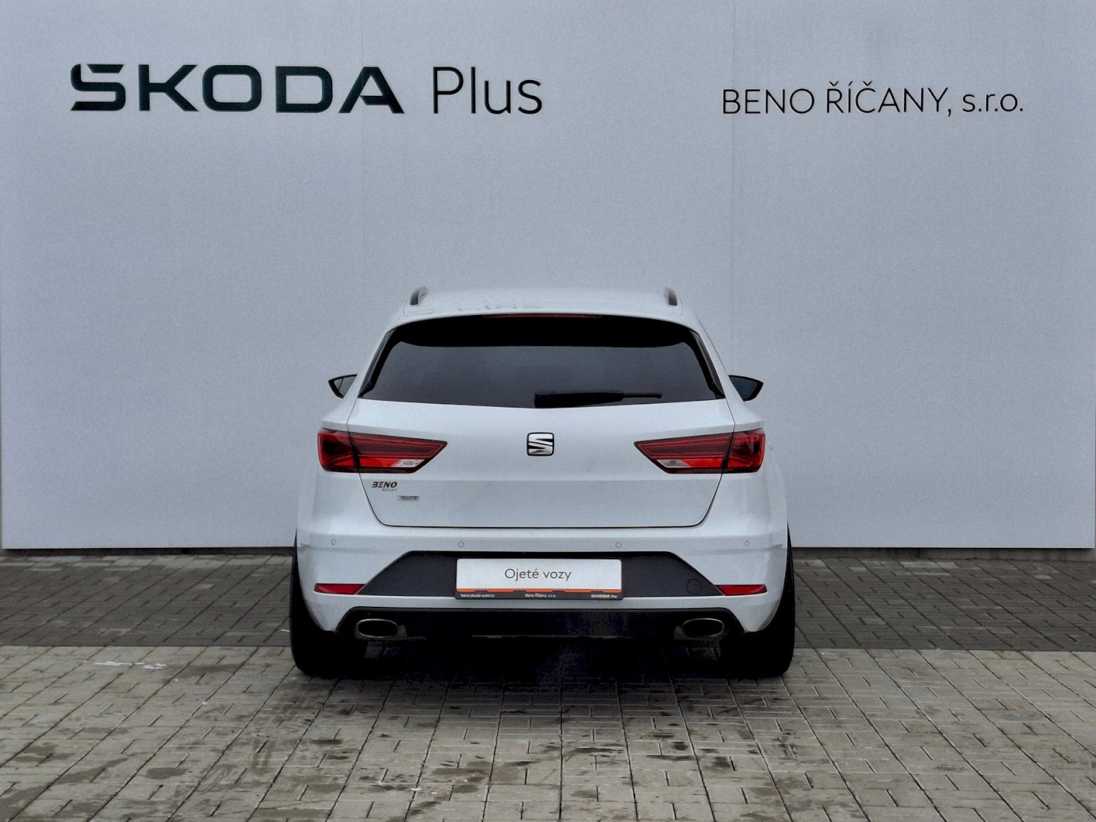 Seat Leon Kombi 2,0 l 221 kw