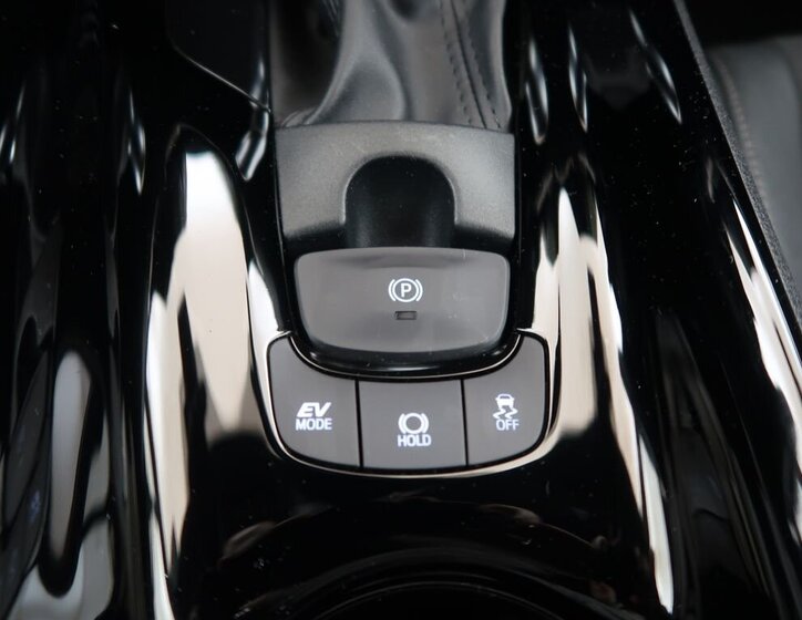 Toyota C-HR SUV 2,0 l 112 kw