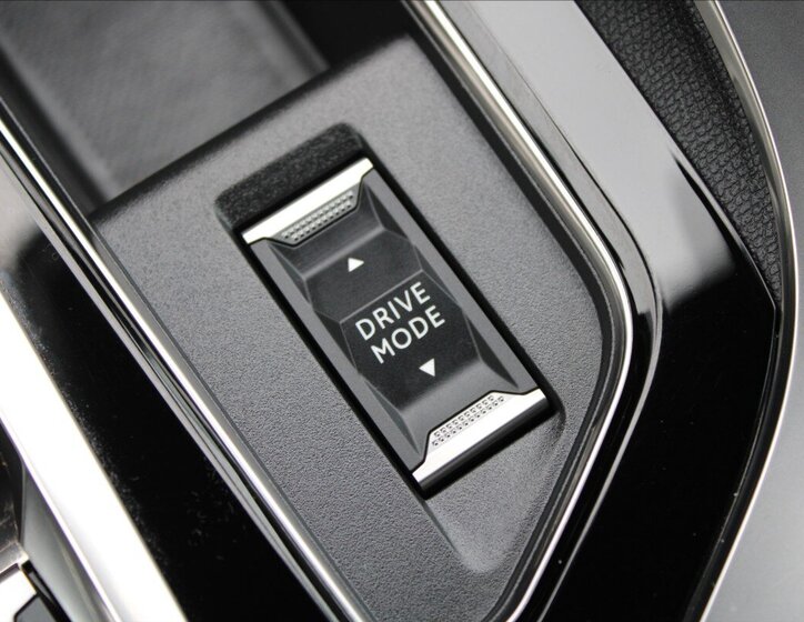 Peugeot 3008 SUV 1,5 l 96 kw