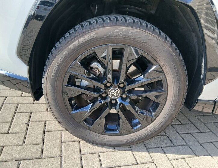 Toyota RAV4 SUV / Terénní 2,5 l 131 kw