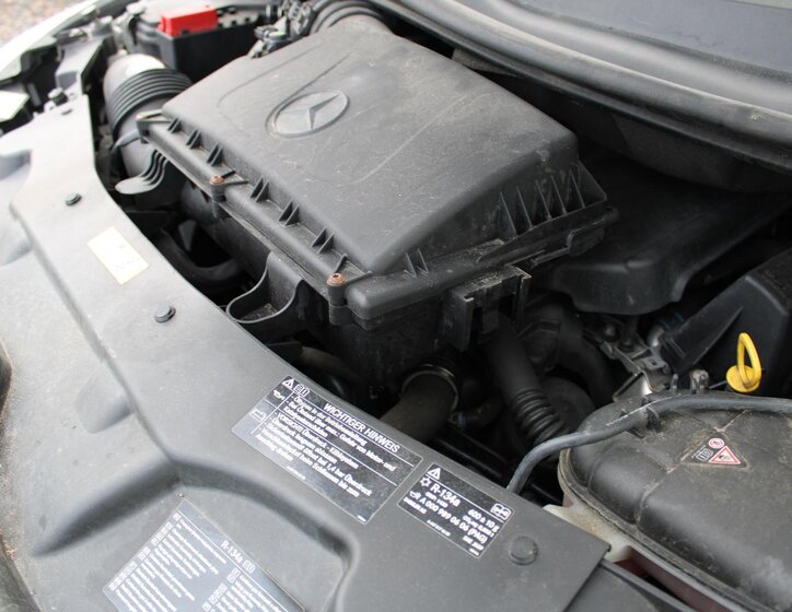 Mercedes-Benz Vito 21