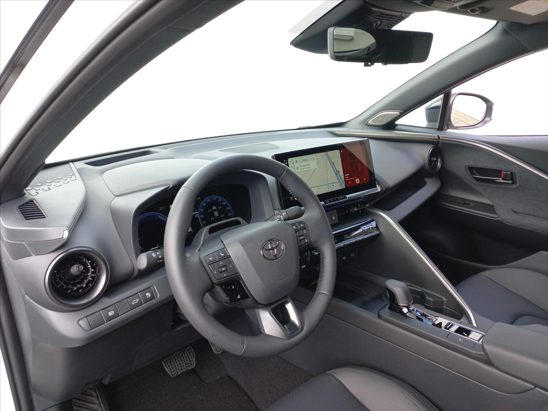 Toyota C-HR CUV 1,8 l 72 kw