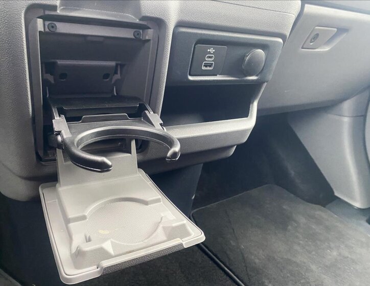 Volkswagen Caravelle 10