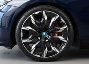 BMW i5 6