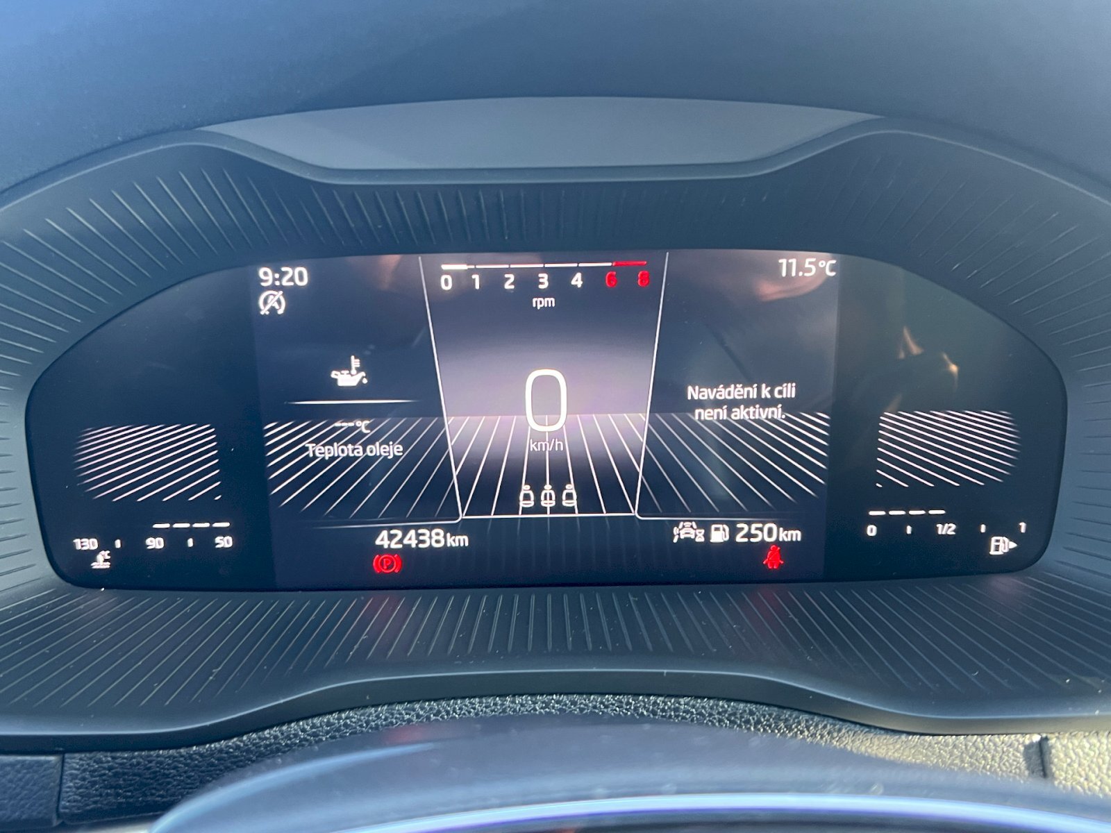 Škoda Karoq SUV / Terénní 1,5 l 110 kw