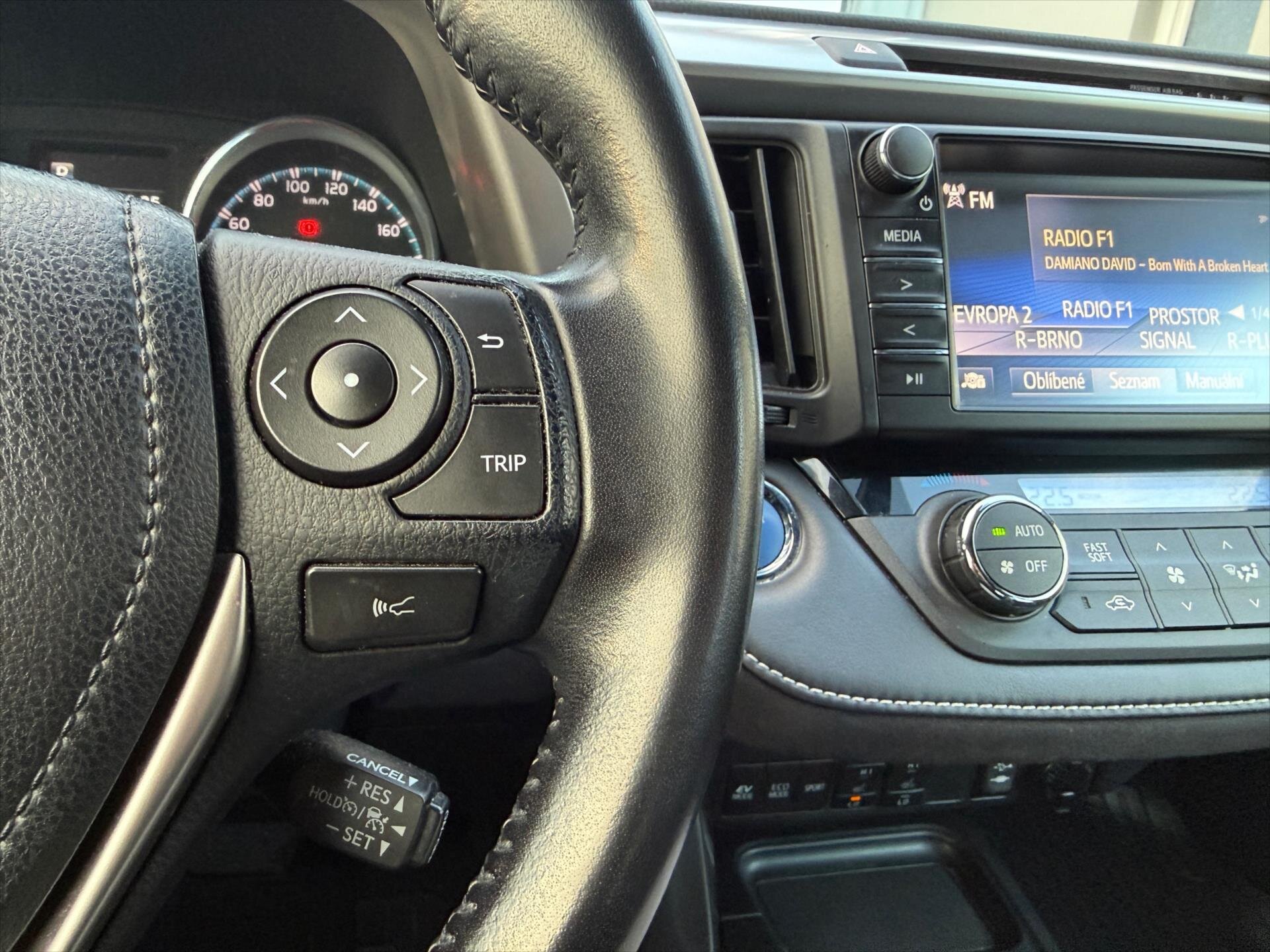 Toyota RAV4 SUV 2,5 l 114 kw