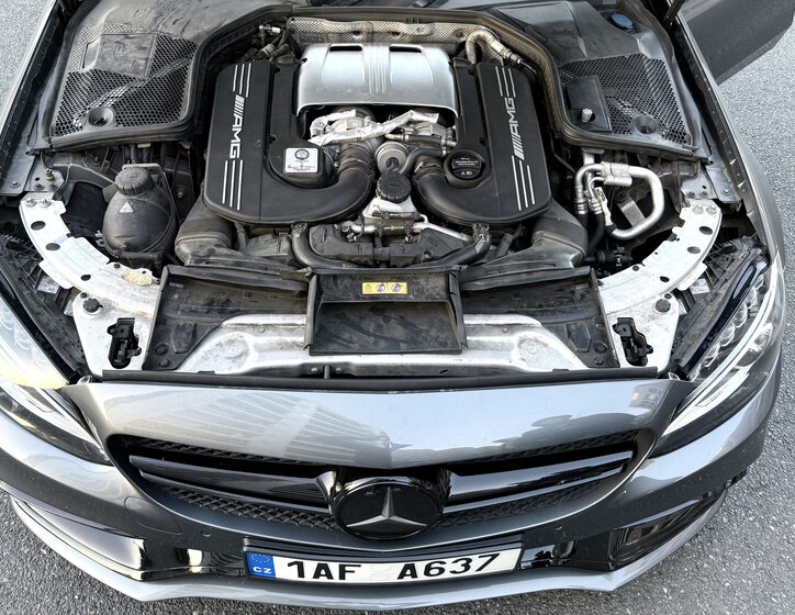 Mercedes-Benz Třídy C Sedan 4,0 l 350 kw