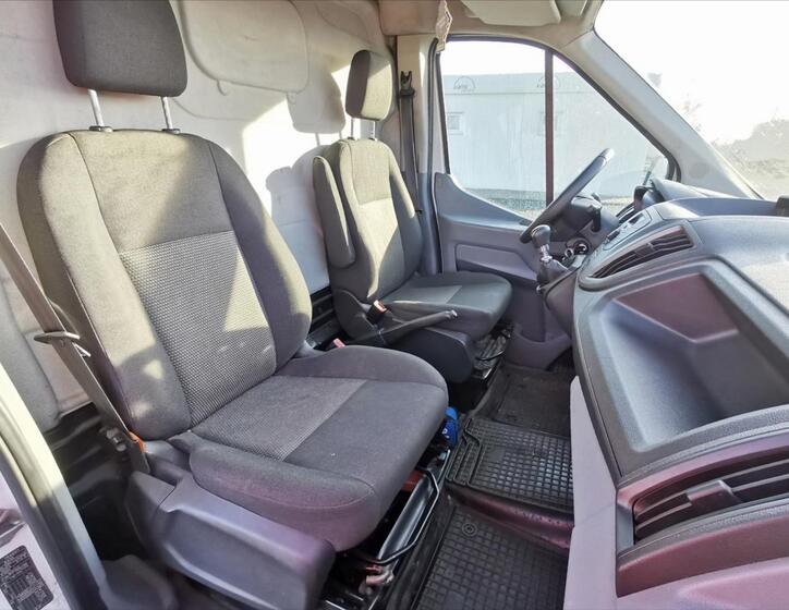 Ford Transit 7