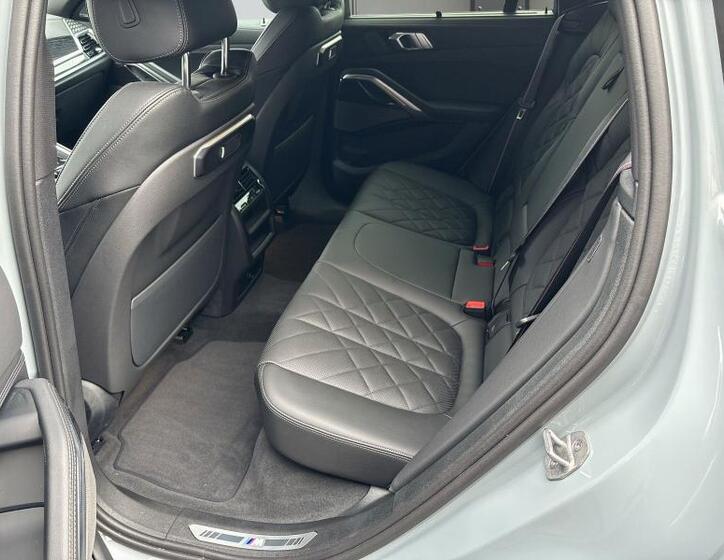 BMW X6 SUV 3,0 l 210 kw