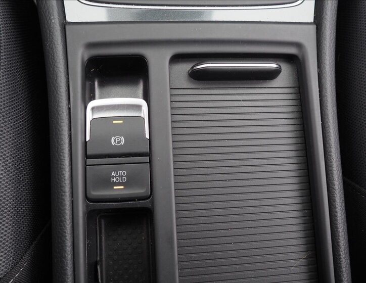 Volkswagen Golf Hatchback 1,6 l 85 kw