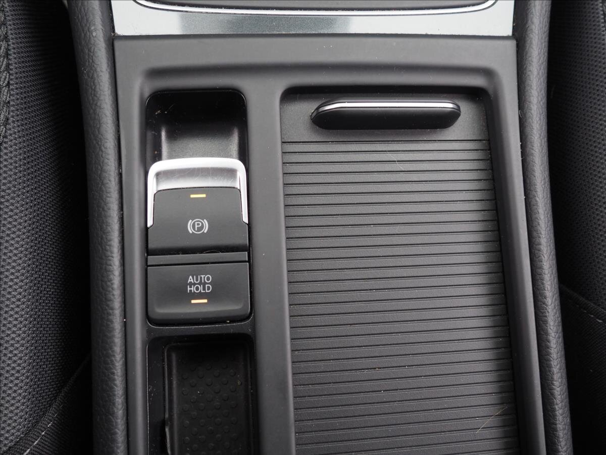 Volkswagen Golf Hatchback 1,6 l 85 kw