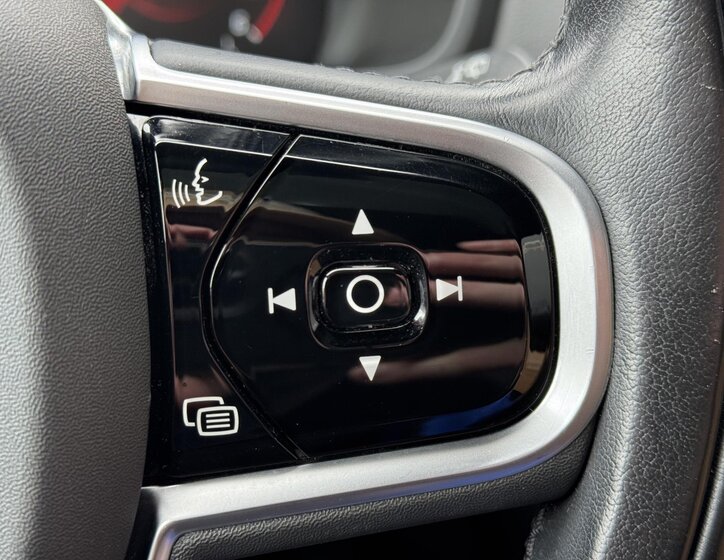 Volvo XC90 SUV / Terénní 2,0 l 173 kw