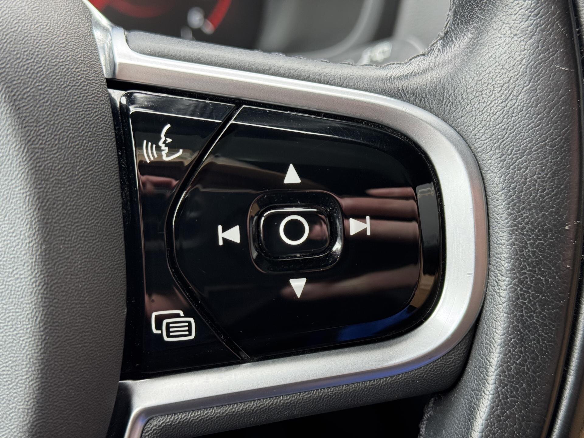 Volvo XC90 SUV / Terénní 2,0 l 173 kw