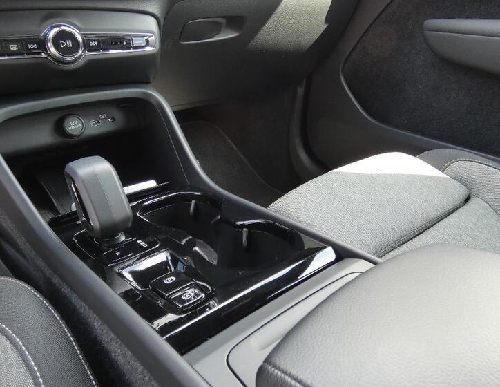Volvo XC40 6