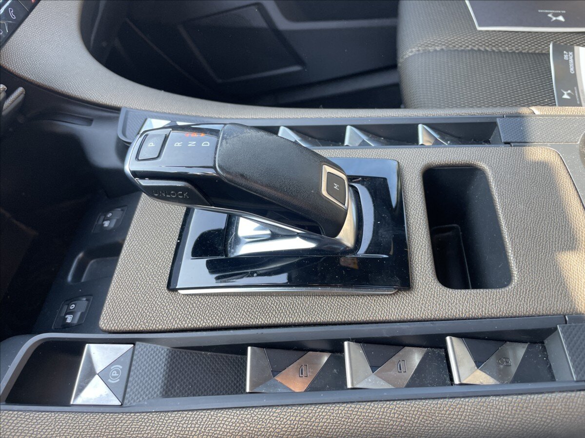 DS Automobiles DS7 Crossback Kombi 2,0 l 130 kw