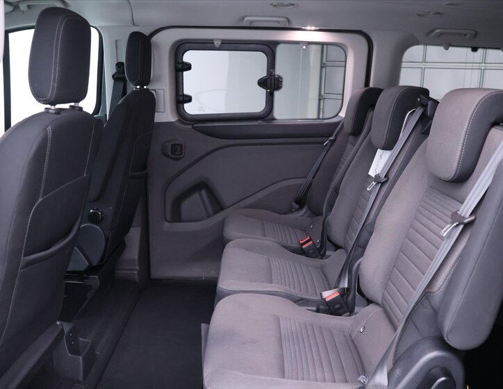Ford Tourneo Custom Kombi 2,0 l 95 kw