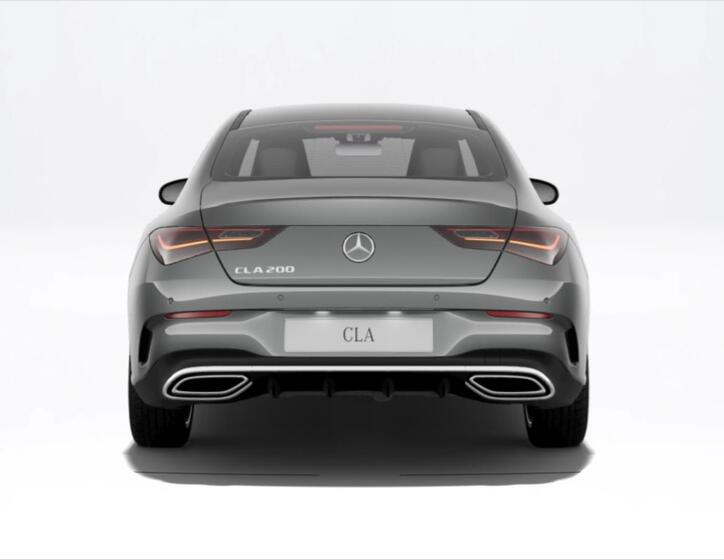 Mercedes-Benz CLA 5